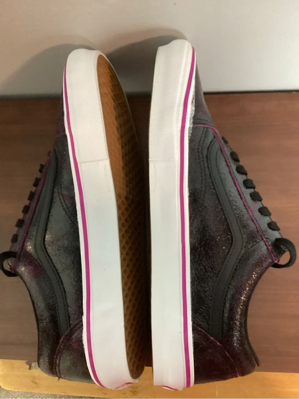 Vans Men’s Old Skool Sneakers in Black & Magenta Crackle Size 13